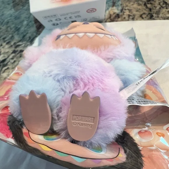 LABUBU Big Into Energy 100% genuine Luck - Picture 6 of 8